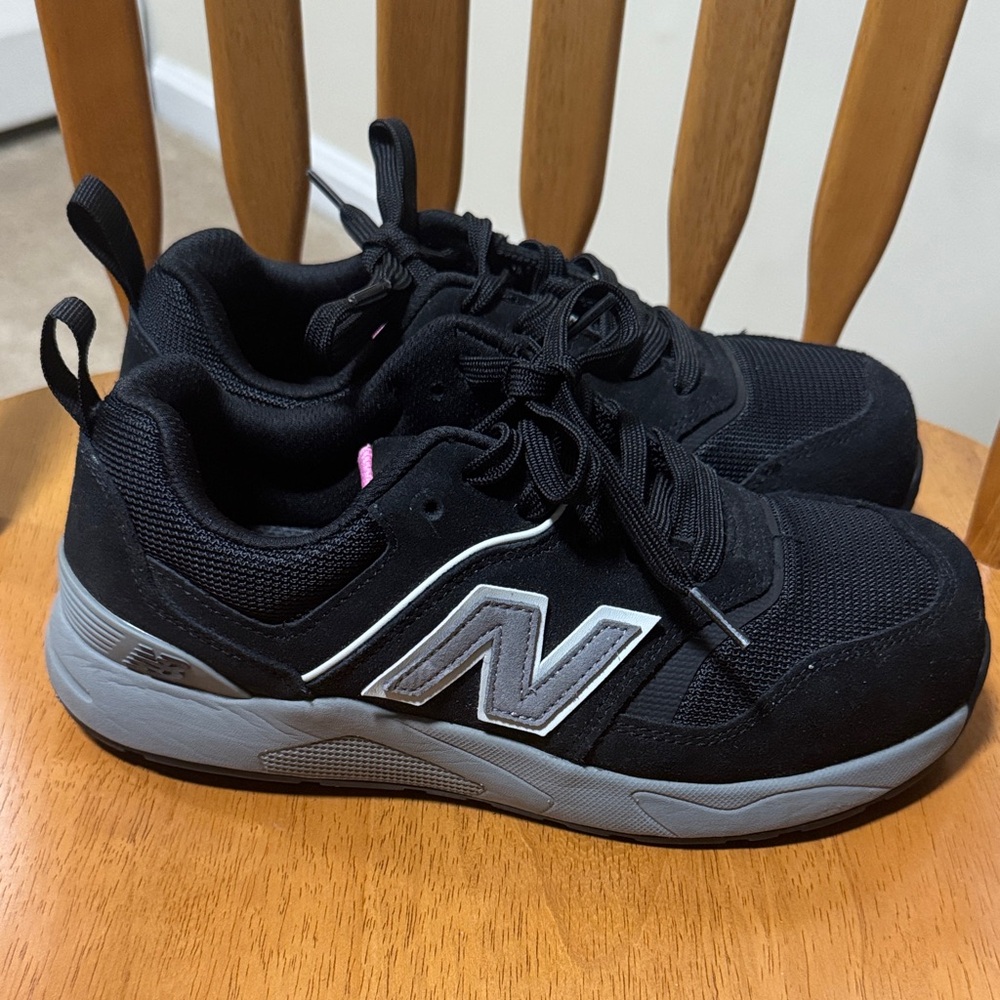 New Balance Black & Gray Casual Running Shoes